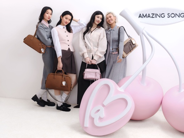 02 AMAZING SONG.0572.JPG