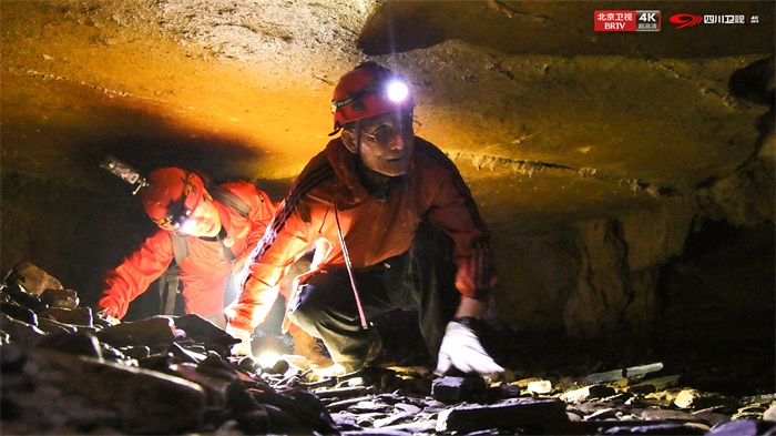 黄万波 93岁 中国科学院古脊椎动物与古人类研究所研究员.jpg