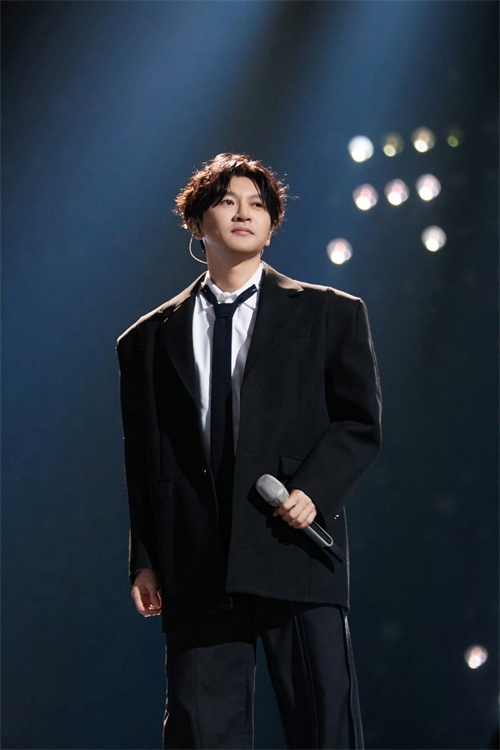 苏有朋《声生不息·华流季》展“全能”实力 《Susan说》戏曲唱腔获好评 (1).jpg