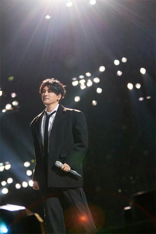 苏有朋《声生不息·华流季》展“全能”实力 《Susan说》戏曲唱腔获好评 (2).jpg